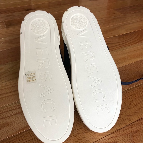 Versace Collection - Picture 5 of 8